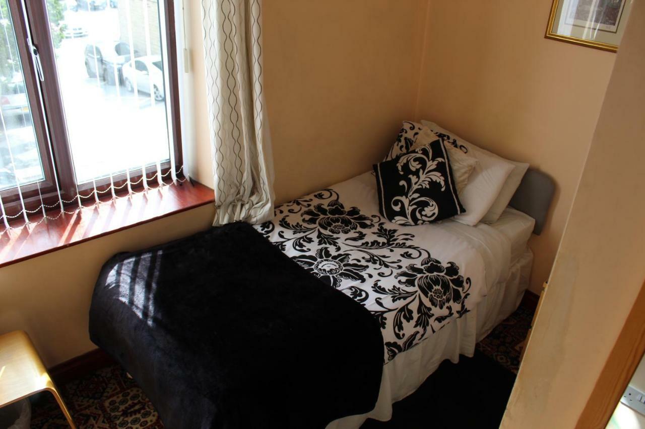 Peakdale Lodge Глоссоп Экстерьер фото